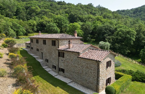 Montalla Villa | 5 Star Luxury Tuscan Villa