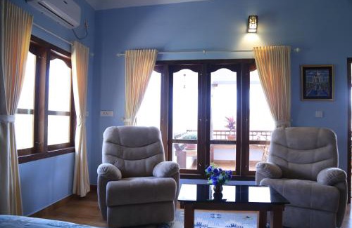 Anachal Maison | Luxury cottages with beautiful mountain view