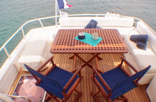 Cole Bay Location De Bateaux | COUACH LUXE 70 YACHT