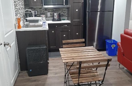 Winnipeg Maison | Luxury, cozy, comfortable home away from home