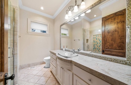 Lake Oswego Maison | Luxury Custom Estate on the lake