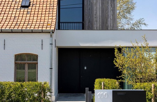 Zonnebeke Villa | Luxury, design and tranquility. Unique country villa. Private heated pool & sauna