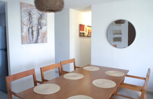 Puente del Mar Appartement | Luxury Diamante Apartment, Private Beach Club, 4 Bedrooms, 8 Guests