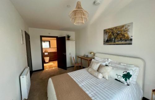 Gascoigne Maison | Luxury Double Bed En-Suite in London