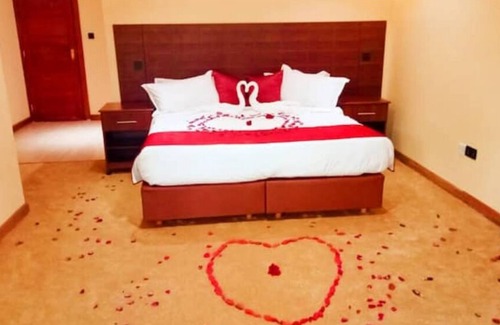 Ongata Rongai Cabine | Luxury Double Room in Karen Nairobi