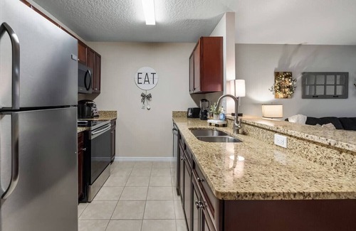 Clermont Appartement | Luxury Downtown Clermont Suite 857
