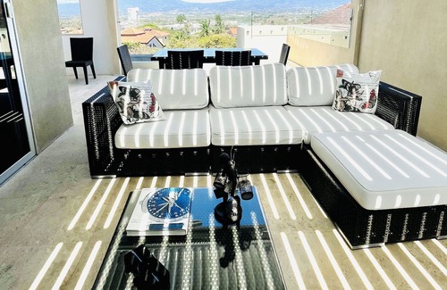 Santa Ana Appartement | Luxury Duplex Penthouse