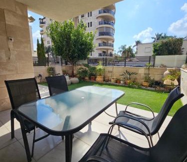 Nahariya Appartement | Luxury Duplex 3BR Garden + Balcony Parking