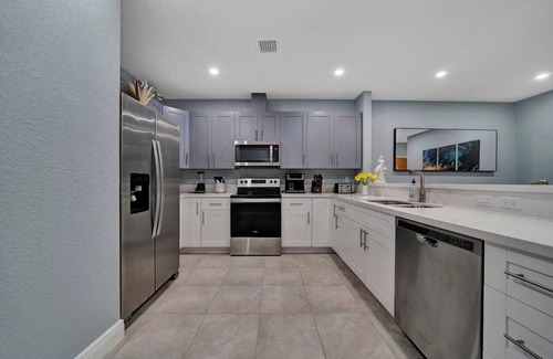 Progresso Village Villa | Luxury Duplex with 2 Pools Minutes from Las Olas
