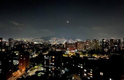 El Poblado Appartement | Luxury El Poblado Loft, relax in Medellin's heart!