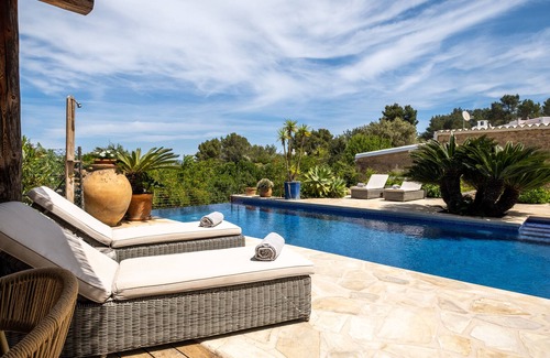 Sant Agusti des Vedra Villa | Villa de luxe à Ibiza avec piscine privée.