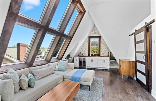 Brookland Appartement | Luxury Escape in DC, with a private deck!