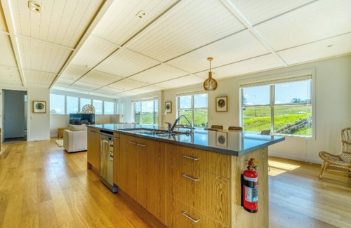 Karkari Peninsula Maison | Luxury Executive 4 Bedroom Holiday Home