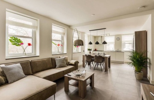 Aalsmeer Maison | Luxury Family Residence Schinkeldijkje