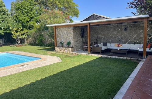 Maca Villa | Villa familiale de luxe proche de la mer - avec piscine, jardin, barbecue, aire de jeux