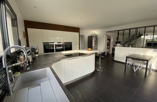 La Jarrie Villa | Luxury family villa with heated pool and jacuzzi