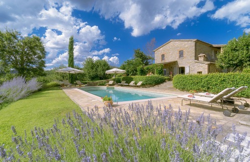 Umbertide Villa | Ferme de luxe dans la belle vallée de Niccone