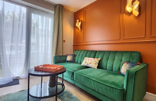 Newbury Park Appartement | *Luxury Flat near London Tube St in Ilford Sleeps 5 - Free Parking* Wifi/Netflix