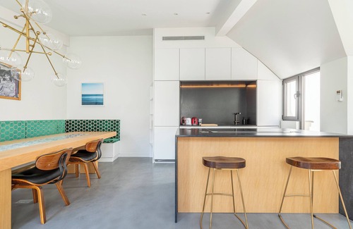 10th Arrondissement Appartement | Luxury flat with AC "La verrière du Paradis "