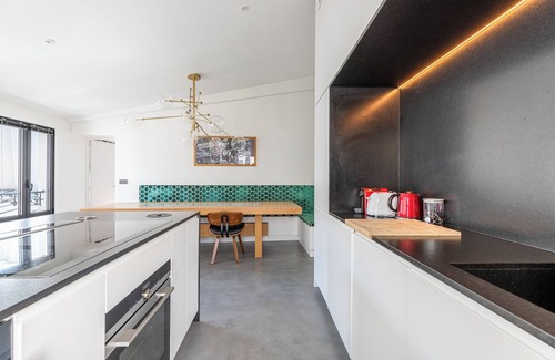 10th Arrondissement Appartement | Luxury flat with AC "La verrière du Paradis "