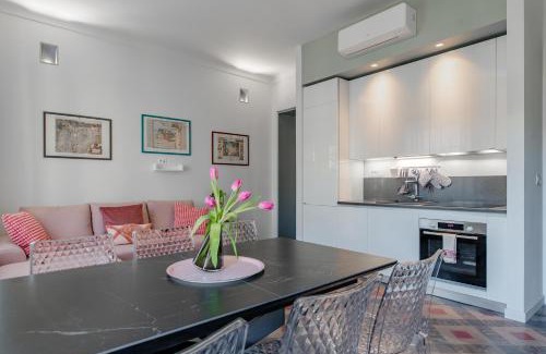 Historic Centre Appartement | Luxury For Groups & Families in city center