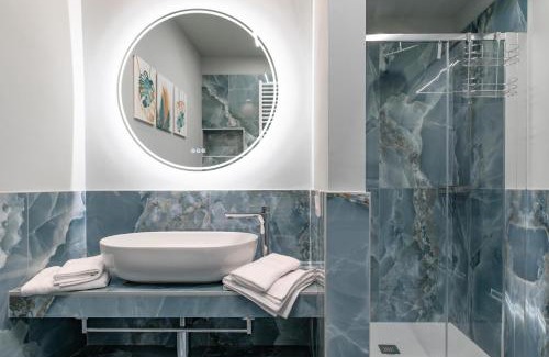 Historic Centre Appartement | Luxury For Groups & Families in city center