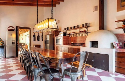 Valle de Bravo Villa | Villa San Simon, Jacuzzi, Sports Courts, BBQ, Bar