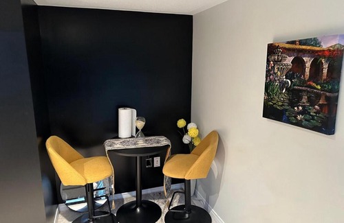 Chapel Hill South Appartement | Luxury & Free Parking Bachelor