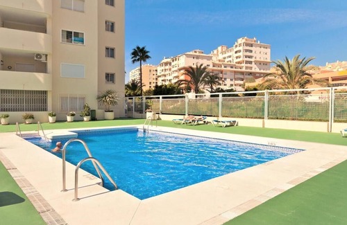 Estepona Appartement | Appartement de luxe en première ligne dans le port, Marina en première ligne près de la plage et bar