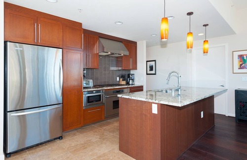 Downtown San Diego Copropriété | Meublé de luxe 2B / 2BA, vue imprenable, gratte-ciel Premier Little Italy