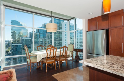 Downtown San Diego Copropriété | Meublé de luxe 2B / 2BA, vue imprenable, gratte-ciel Premier Little Italy