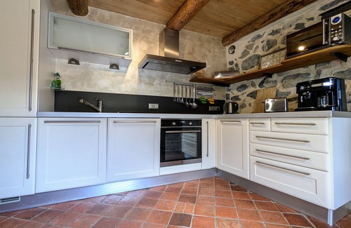 Rosieres Cottage | Gîte d'exception avec spa, jardin paysagé et équipements haut de gamme à Blanlhac