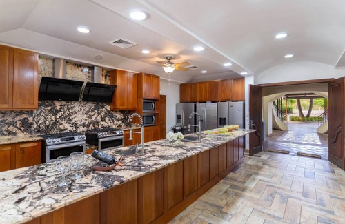 Tamarindo Maison | Magnifique manoir près de la plage-cuisinier inclus! Options tout compris disponibles