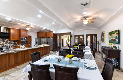 Tamarindo Maison | Magnifique manoir près de la plage-cuisinier inclus! Options tout compris disponibles