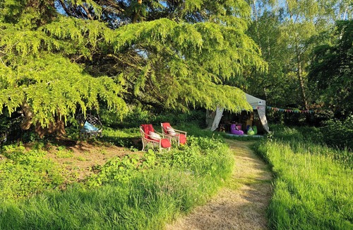 Bromsash Cabine | Luxury Glamping The Wye Valley for 2 to 4 Guests