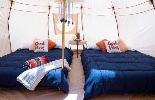 Buffalo Mills Station Balnéaire | Luxury Glamping Yurt at River Mountain-Near Lodge