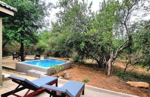 Marloth Park Maison | Luxury Guesthouse Co @ TreasureHouse
