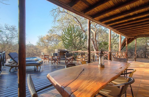 Marloth Park Maison | Luxury Guesthouse Co @ HoneymoonHouse