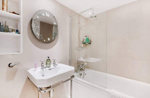 Belsize Park Appartement | Luxe Hampstead bijou 2 chambres - cadre magnifique dans un bâtiment historique classé