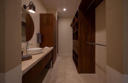 Centro Maison | Luxury Heaven in Merida Poolside Bliss in La Ermita
