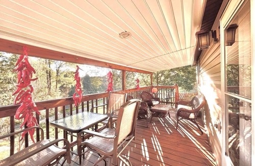 Spring Church Maison | Luxury Hideaway at Serenity Acres