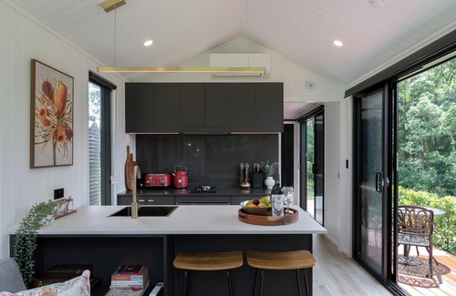 Palmwoods Cabine | Luxury Hinterland Tiny Home | Secluded Romantic Escape with Stunning Views