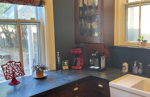 Old Town West Maison | Luxury Historic 1880's Victorian Home w/ hot tub!