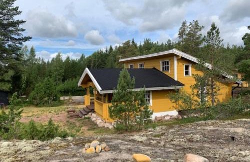 Vehmaa Maison | Luxury Holiday Home with Private Lake
