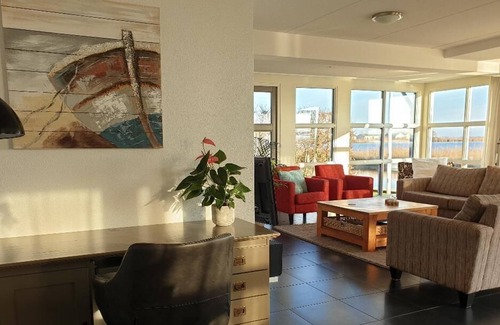 Offingawier Villa | Villa de vacances de luxe dans un emplacement privilégié sur le Sneekermeer, Friesland, 8-9 pers