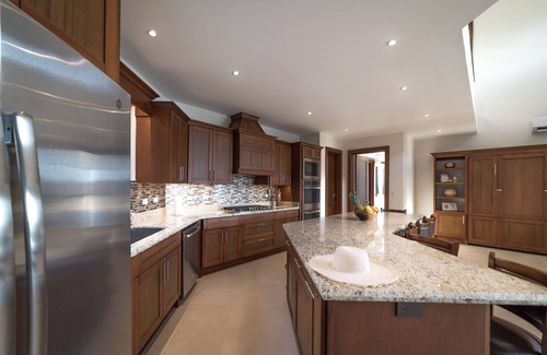 Coco Maison | Luxury Home-4 King Master Suites-Heated Pool-Swim Up Bar & Pool Side Game Area
