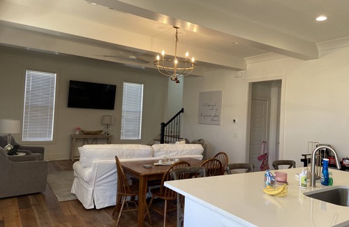 Starkville Maison | Luxury home— 5 minutes to Mississippi State!
