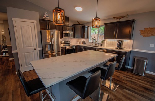Shelton Maison | Luxury Home Retreat-Sweeping Views + Large Hot Tub