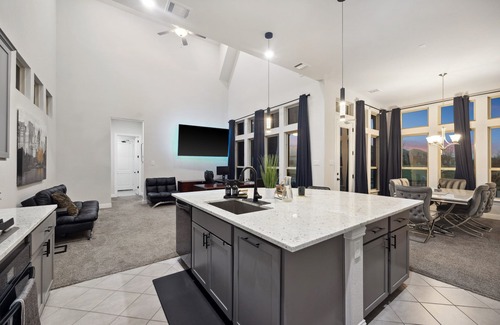 Garland Maison | Luxury Home With Park Views and Amenities