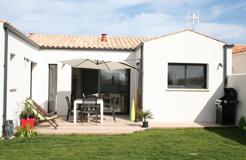 Thaire Maison | Luxury house, garden, thalasso at 6 kms